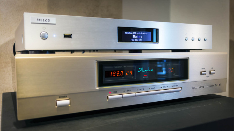 Accuphase och Melco N1A, ett högkvalitativt streaming-setup som kombinerar digital precision med analog charm.