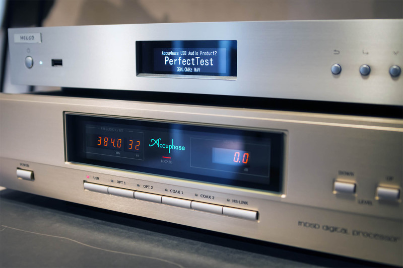 Accuphase och Melco N1A streamer högupplöst ljud i 384 kHz WAV, idealiskt för kräsna lyssnare.