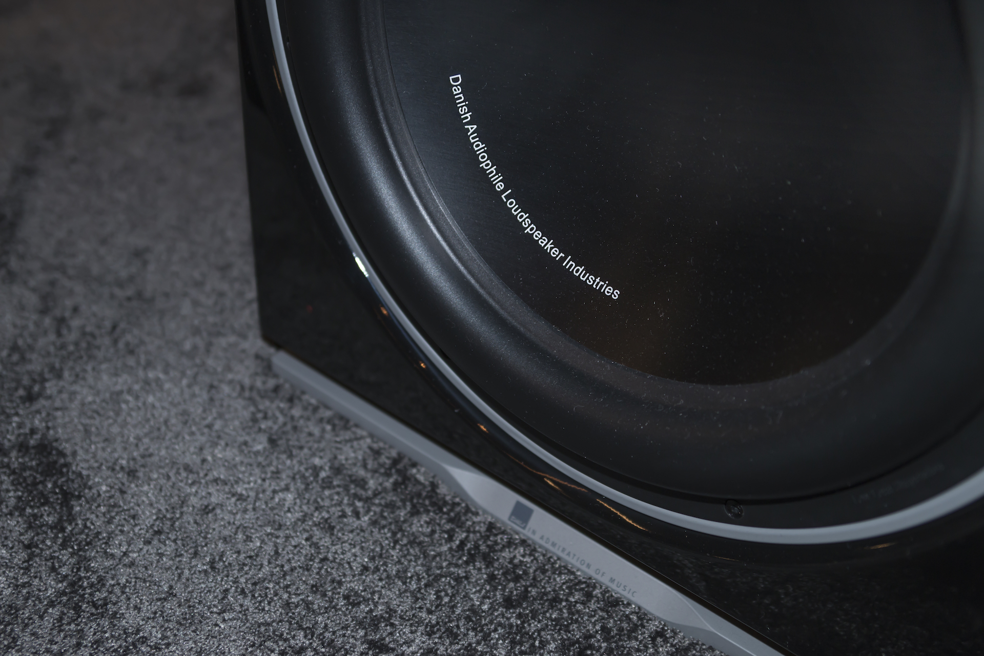 Danish Audiophile Loudspeaker Industries högtalare ger perfekt ljud för hemmabioupplevelsen.