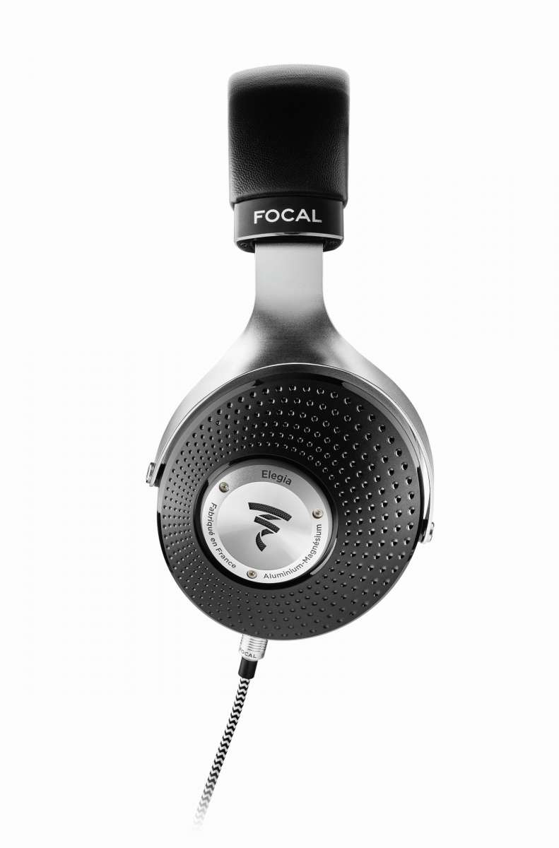 Focal Elegia-hörlurar, tillverkade i Frankrike av aluminium och magnesium, för exklusiv och privat ljudupplevelse.
