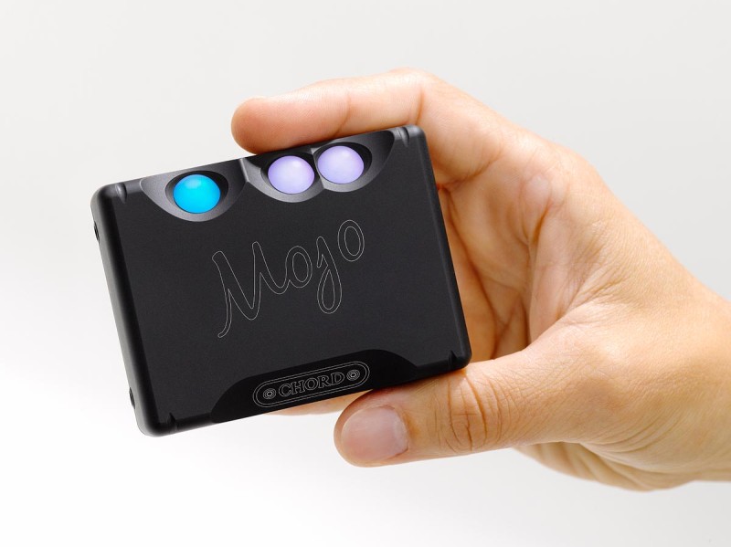 Chord Mojo, kompakt DAC och hörlursförstärkare, gör högkvalitativt ljud tillgängligt för musikälskare på språng.
